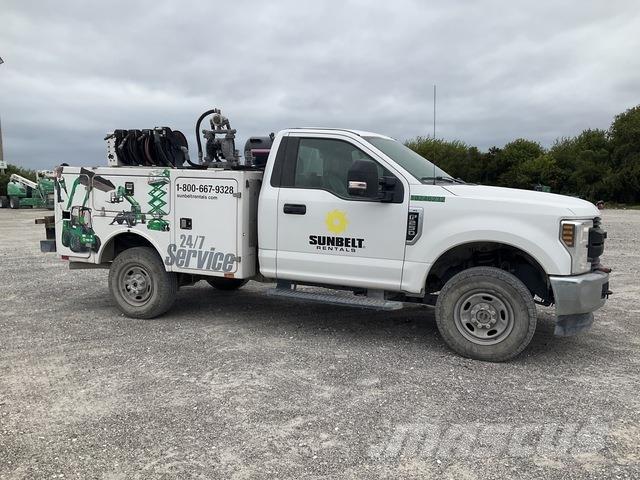 Ford F-250 多目的／汎用車両