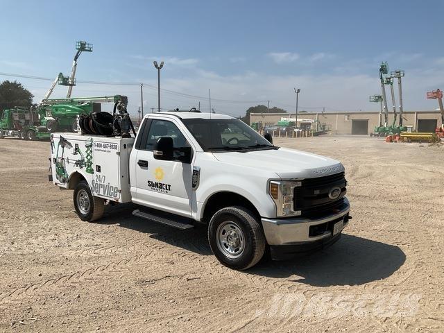 Ford F-250 多目的／汎用車両