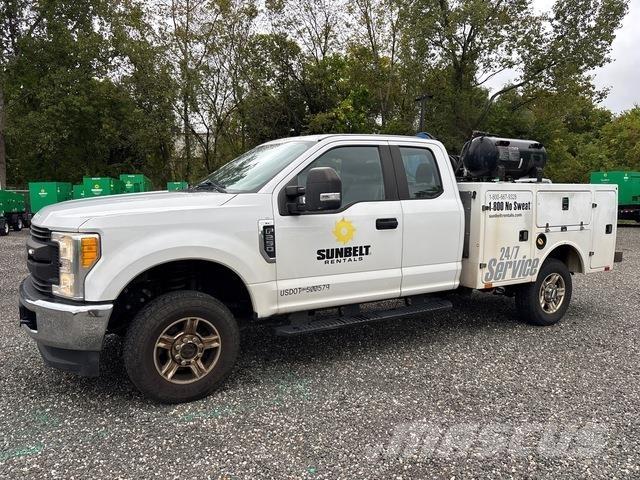 Ford F-250 多目的／汎用車両