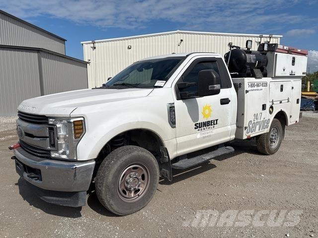 Ford F-250 多目的／汎用車両