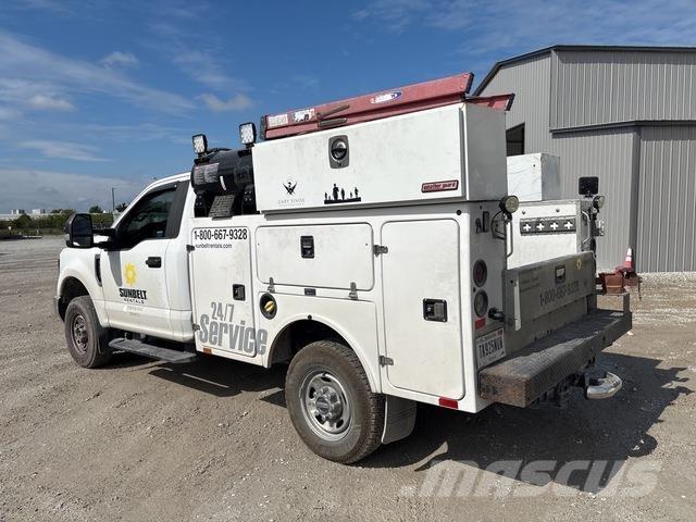 Ford F-250 多目的／汎用車両