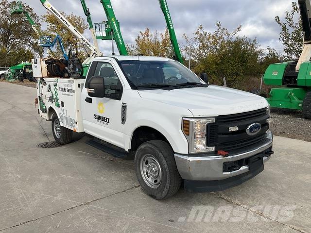 Ford F-250 多目的／汎用車両