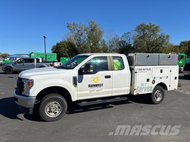 Ford F-250 多目的／汎用車両