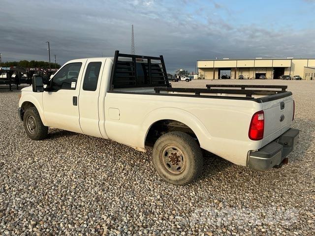 Ford F-250 ピックアップ／ドロップサイド