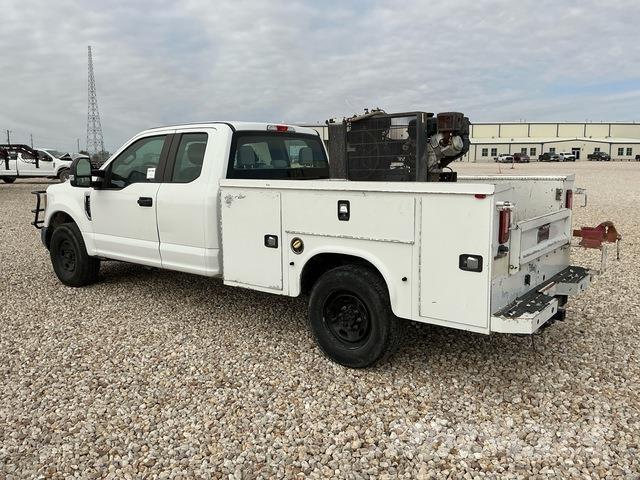 Ford F-250 ピックアップ／ドロップサイド