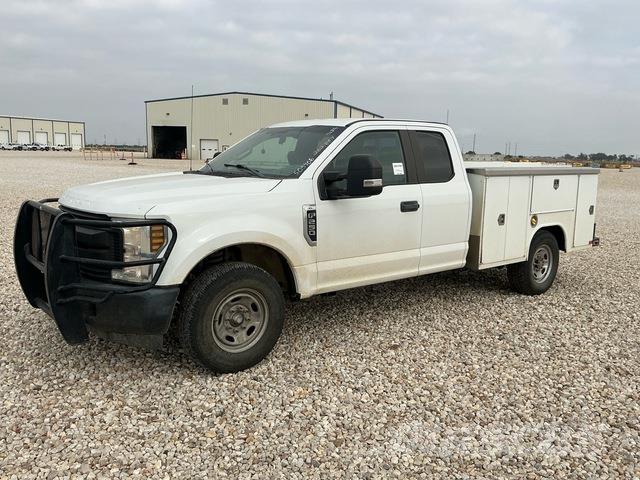 Ford F-250 ピックアップ／ドロップサイド