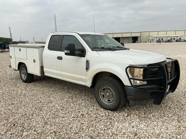 Ford F-250 ピックアップ／ドロップサイド