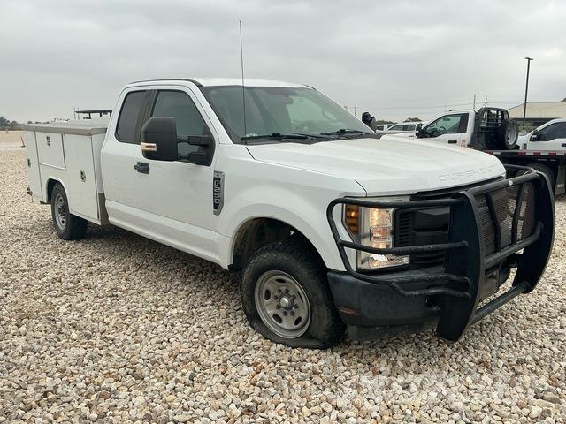 Ford F-250 ピックアップ／ドロップサイド