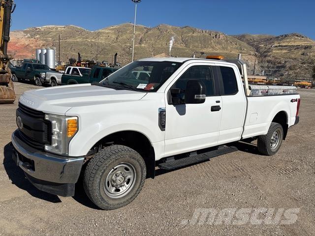 Ford F-250 ピックアップ／ドロップサイド