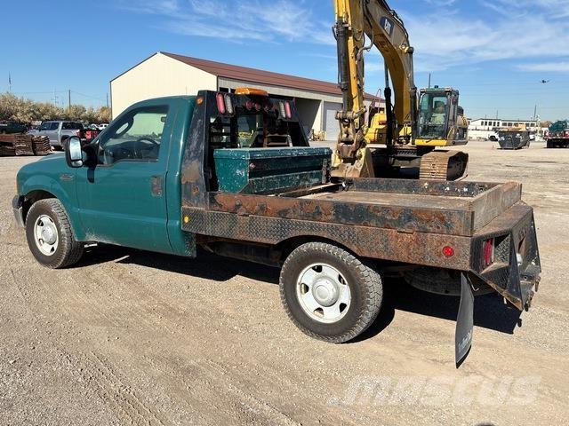 Ford F-250 平ボディー