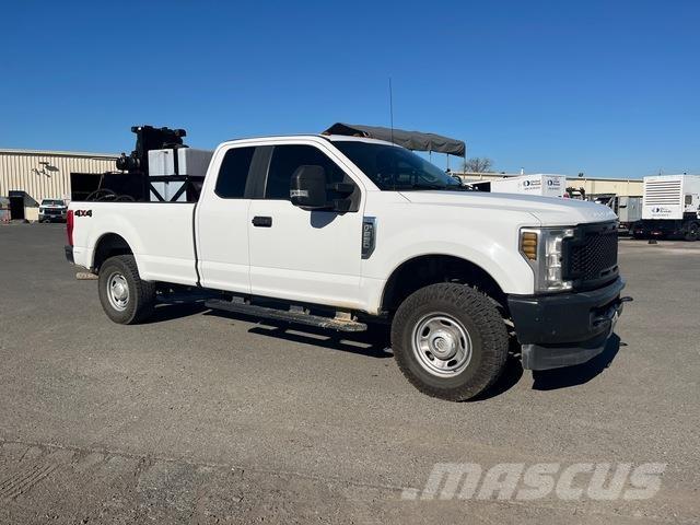 Ford F-250 ピックアップ／ドロップサイド