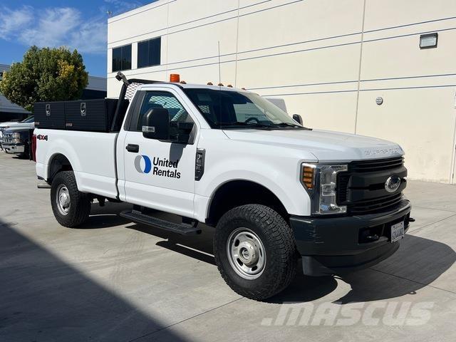 Ford F-250 ピックアップ／ドロップサイド