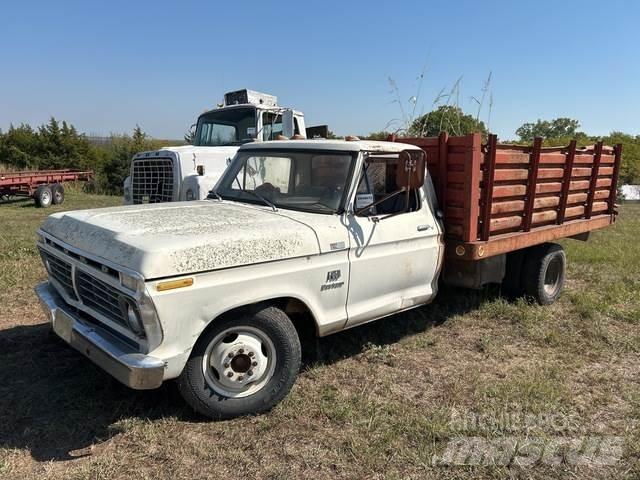 Ford F-350 ダンプ