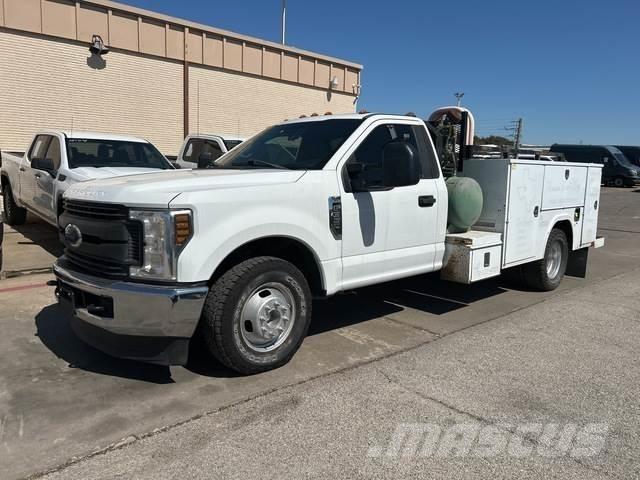Ford F-350 ピックアップ／ドロップサイド