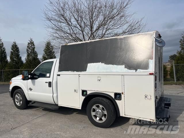Ford F-350 ピックアップ／ドロップサイド