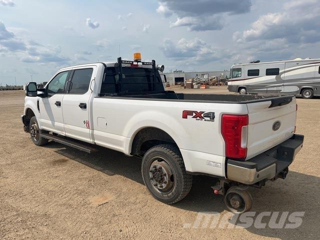Ford F-350 ピックアップ／ドロップサイド