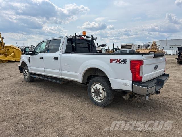 Ford F-350 ピックアップ／ドロップサイド