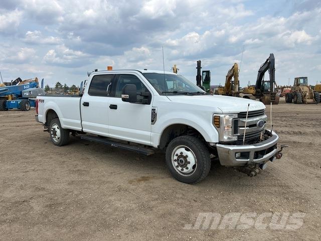 Ford F-350 ピックアップ／ドロップサイド