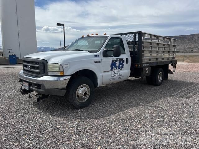 Ford F-350 平ボディー