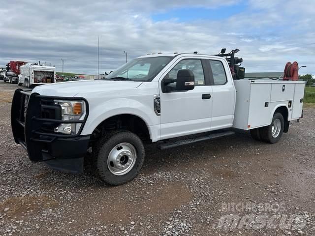 Ford F-350 多目的／汎用車両