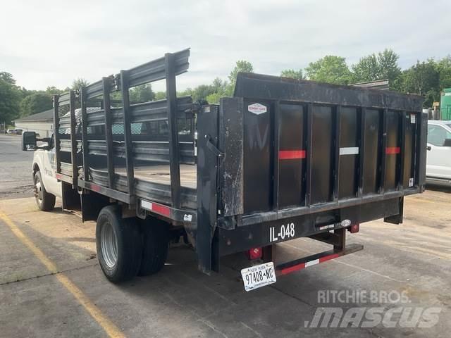 Ford F-350 平ボディー