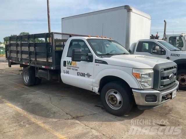 Ford F-350 平ボディー