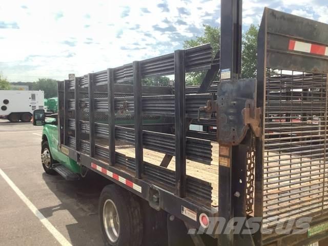 Ford F-350 平ボディー