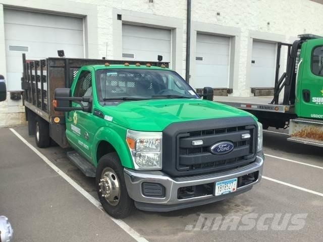 Ford F-350 平ボディー