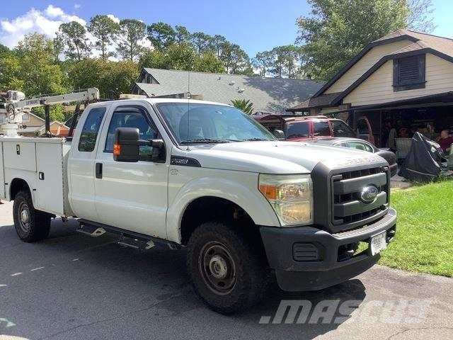 Ford F-350 多目的／汎用車両