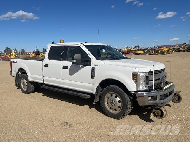 Ford F-350 ピックアップ／ドロップサイド