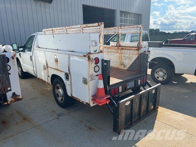Ford F-350 ピックアップ／ドロップサイド