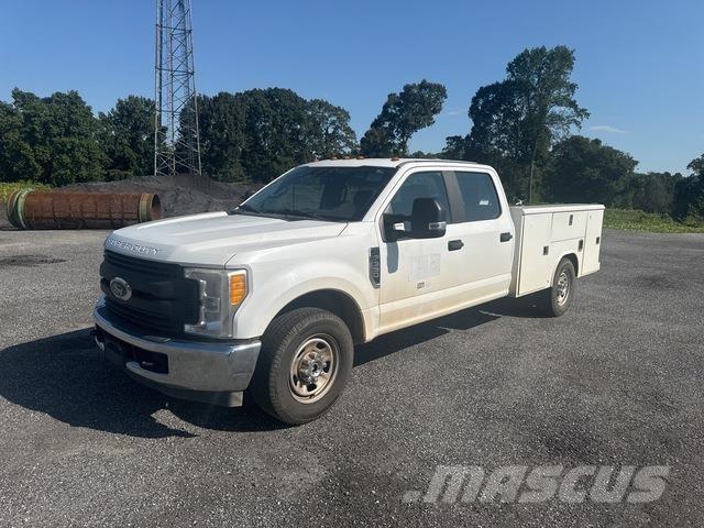 Ford F-350 多目的／汎用車両