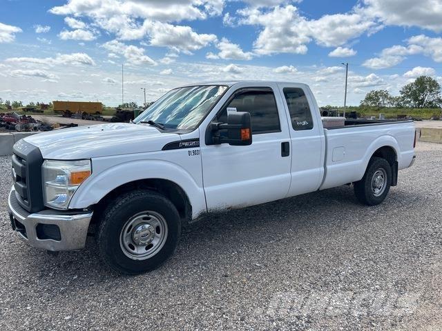 Ford F-350 ピックアップ／ドロップサイド