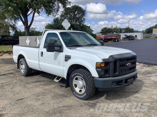 Ford F-350 ピックアップ／ドロップサイド