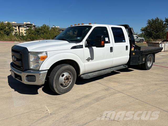 Ford F-350 平ボディー