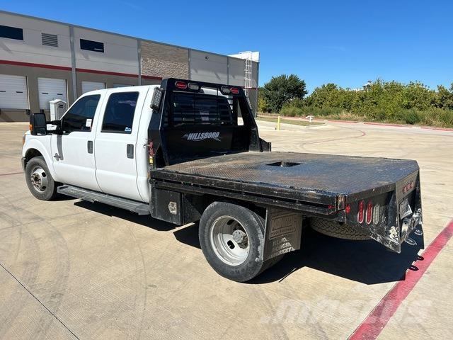 Ford F-350 平ボディー