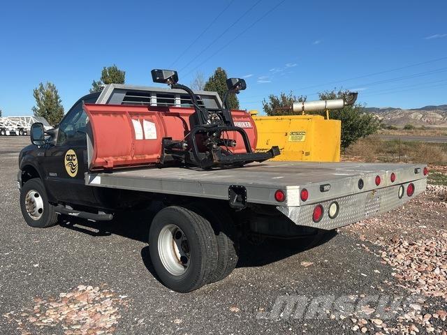 Ford F-350 平ボディー