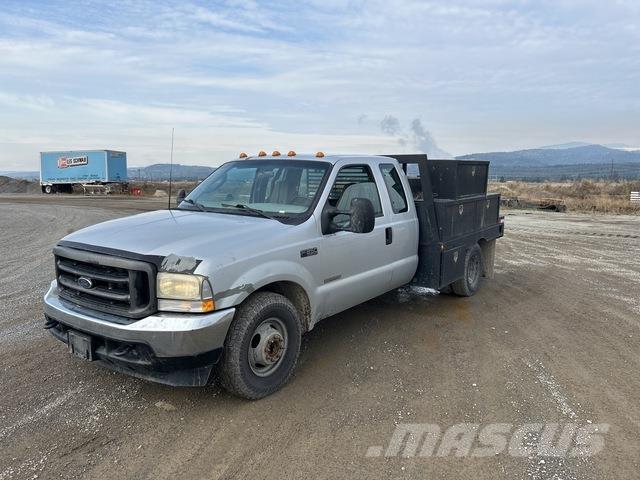Ford F-350 平ボディー