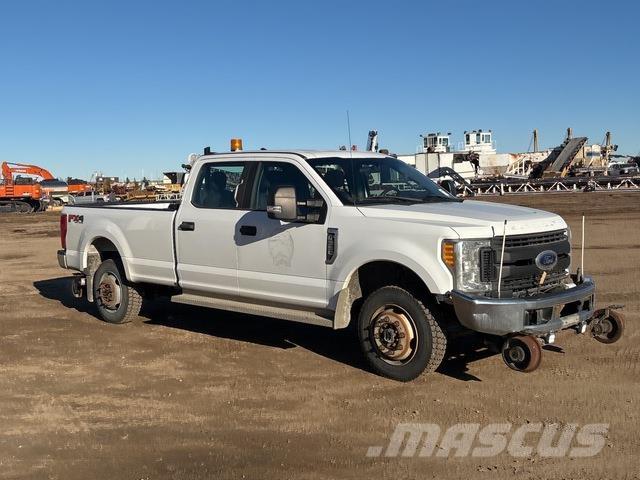 Ford F-350 ピックアップ／ドロップサイド