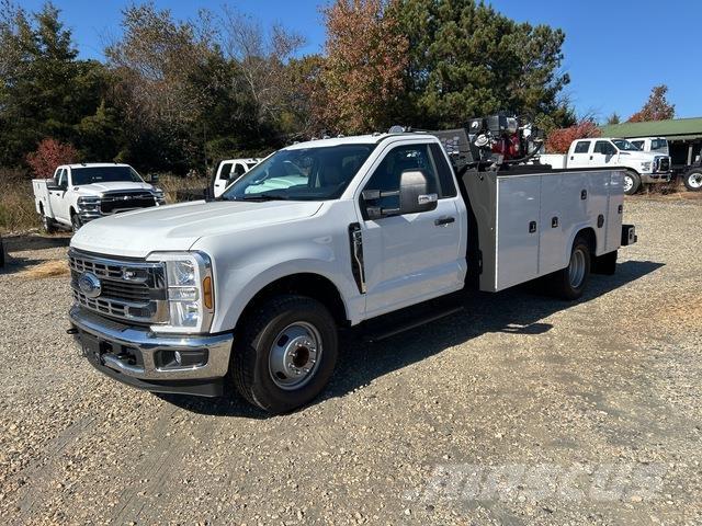 Ford F-350 多目的／汎用車両