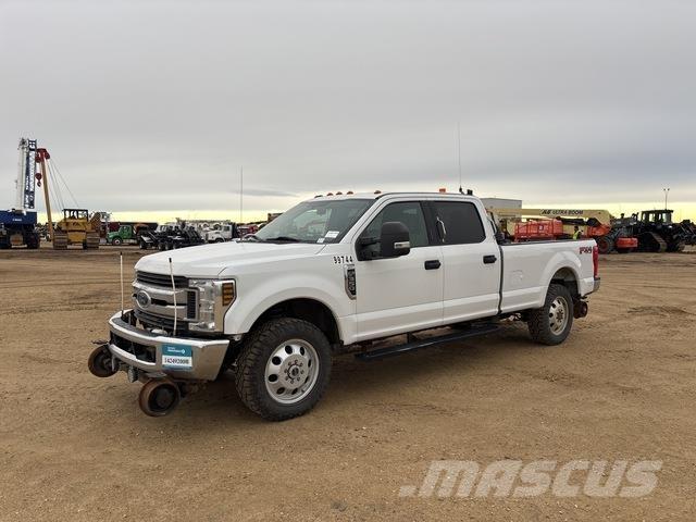 Ford F-350 XL ピックアップ／ドロップサイド