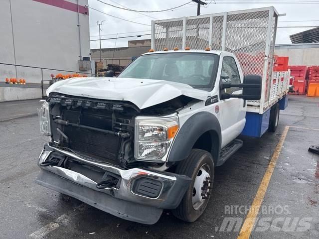 Ford F-450 平ボディー