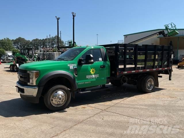 Ford F-450 平ボディー