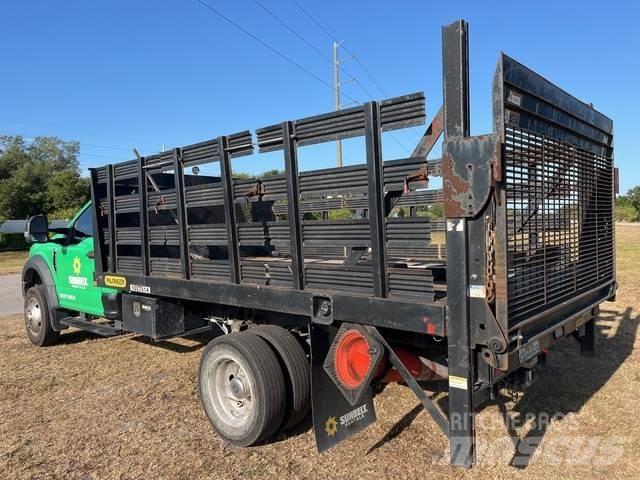 Ford F-450 平ボディー