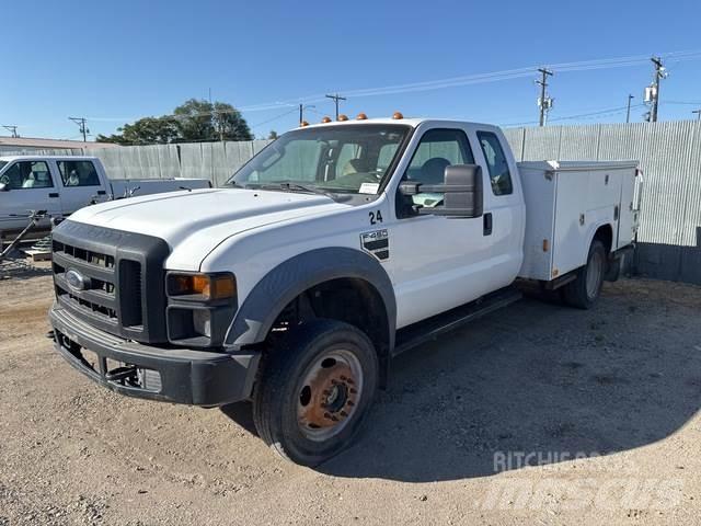 Ford F-450 多目的／汎用車両