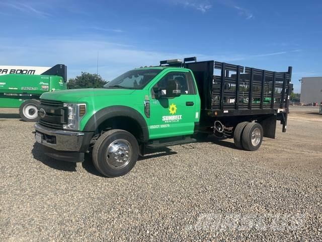 Ford F-450 平ボディー