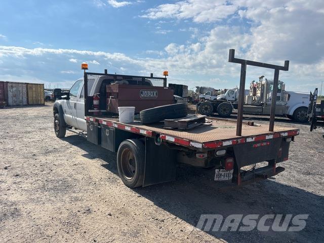 Ford F-450 平ボディー