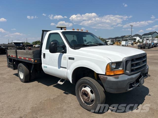 Ford F-450 平ボディー