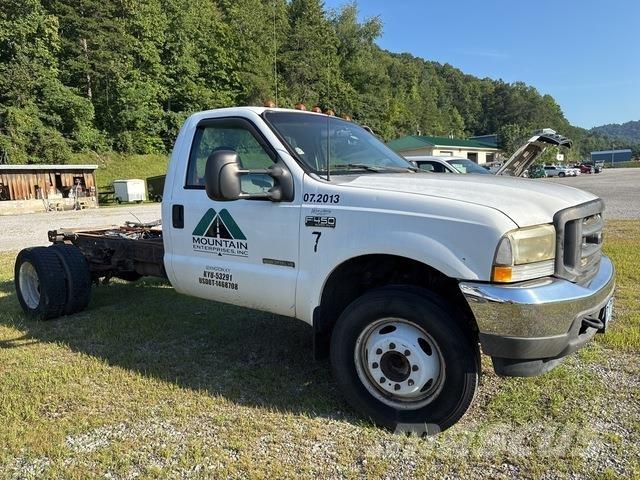 Ford F-450 キャビン及び内装