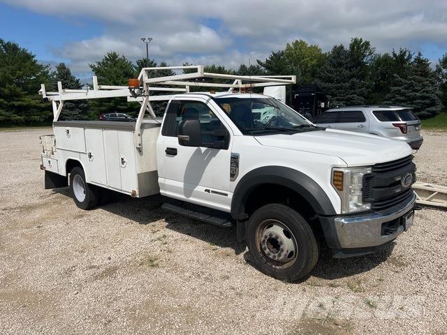 Ford F-450 ピックアップ／ドロップサイド